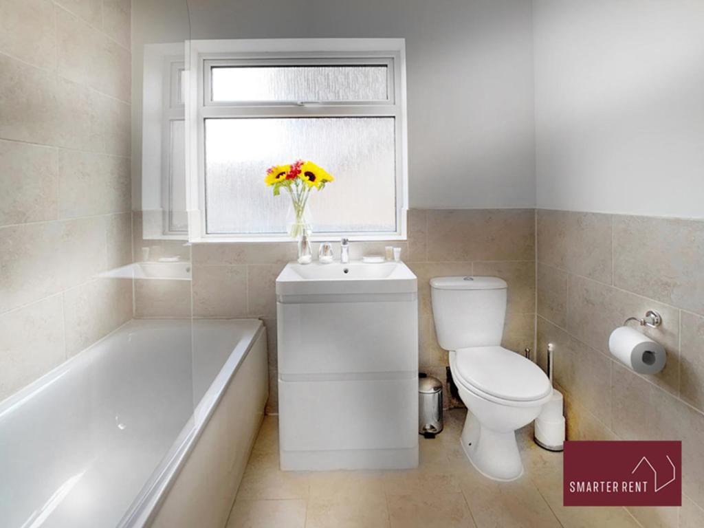 Sunninghill Village - 2 Bed - Parking And Garden Ascot  Bagian luar foto
